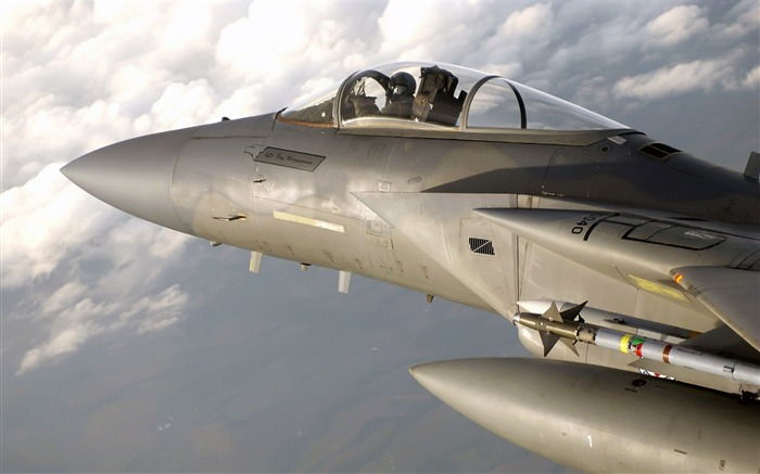 war airplane-Military Desktop Wallpaper third series 11 Views:9296 Date:2011/11/12 10:18:05