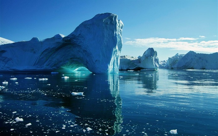gros icebergs bleus-Paysage widescreen fond d'écran Vues:10669