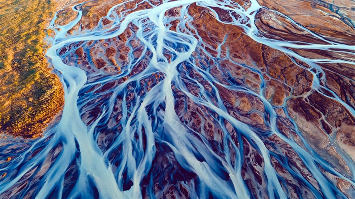 Aerial view of Glacial Rivers Iceland Bing 4K Views:1593 Date:2024/11/8 9:09:48